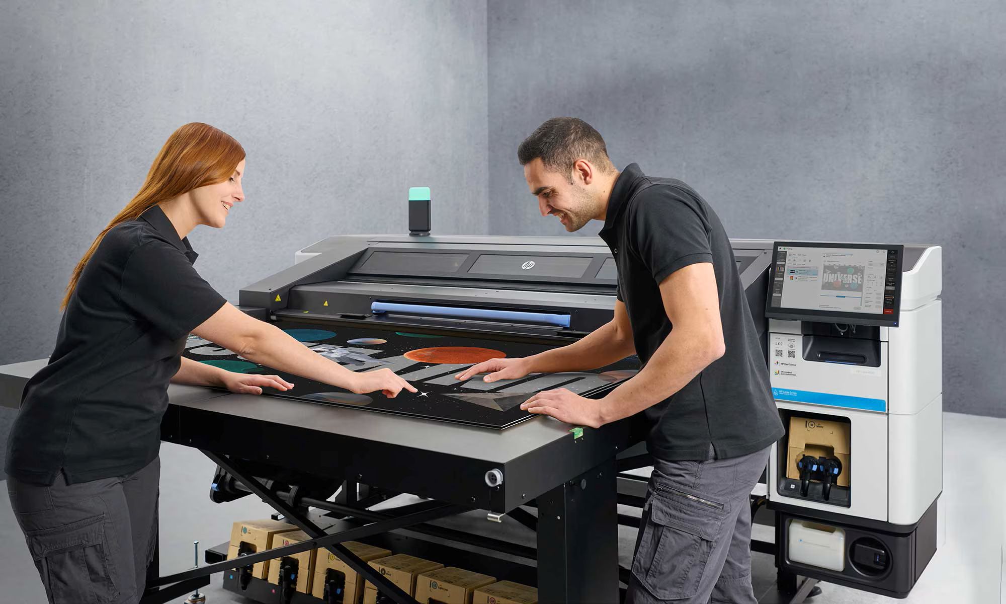 HP Latex R530 - úžasná tlač na pevné aj flexibilné materiály